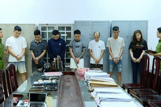 Khám xét khẩn cấp, bắt giữ Cao Thị Quyên và chồng