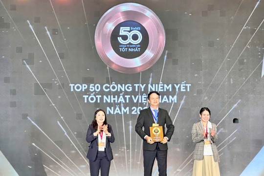 Bảo Việt liên tiếp được vinh danh trong “Danh sách 50 công ty niêm yết tốt nhất Việt Nam” (Forbes) từ 2013