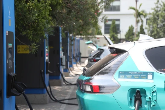 Thiếu điểm sạc xe điện ở chung cư