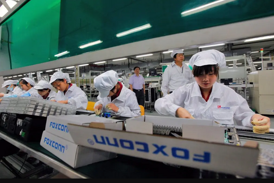 Foxconn tức tốc tuyển công nhân lắp ráp iPhone 17, mức thưởng có thể lên đến 30 triệu đồng/tháng