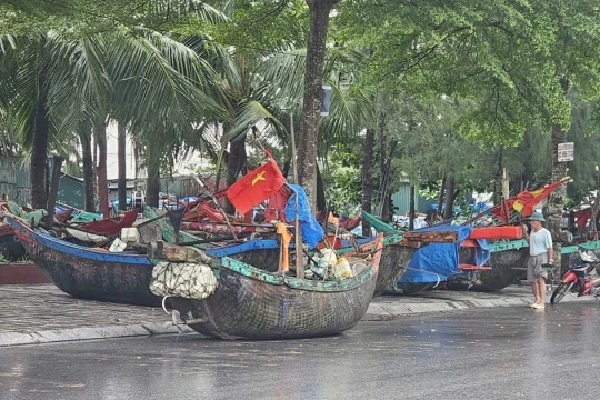 Thanh Hóa bắt đầu mưa, khẩn trương ứng phó bão '4 tại chỗ'