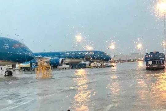 Hỏa tốc kích hoạt phương án điều hành bay ứng phó bão số 5