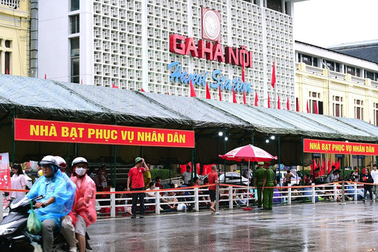 Vị trí đặt 10 nhà bạt để người dân có thể xem diễu binh hạn chế mưa nắng