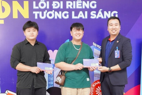 Một trường đại học tặng tiền cho 100% sinh viên nhân dịp Quốc khánh 2/9