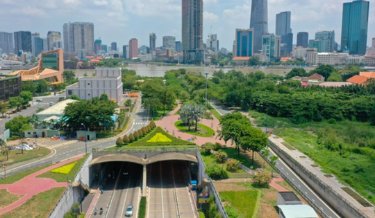 Việt Nam sở hữu hầm vượt sông dài nhất Đông Nam Á, đáp ứng lưu lượng 45.000 ô tô và 270.000 xe máy mỗi ngày