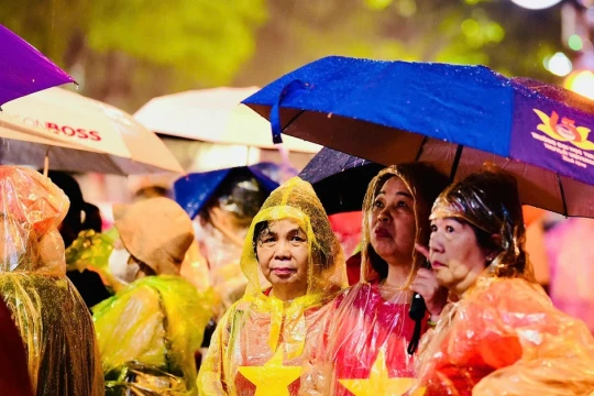 Hà Nội đón mưa rải rác