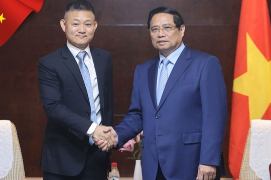 Thủ tướng Phạm Minh Chính mong muốn hãng xe máy điện Trung Quốc Yadea tập trung mở rộng đầu tư tại Việt Nam