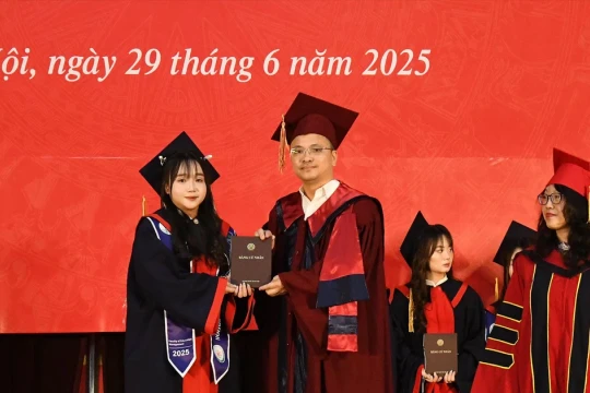Thực hiện “khoán 10” trong giáo dục