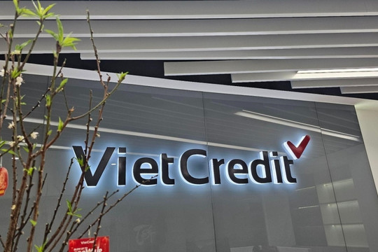 Âm thầm chi 15 tỷ mua cổ phiếu TIN trước thời điểm tăng phi mã, Phó TGĐ VietCredit bị phạt nặng