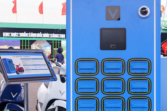 V-Green triển khai nhượng quyền tủ đổi pin, cam kết lợi nhuận tối thiểu 15%/năm