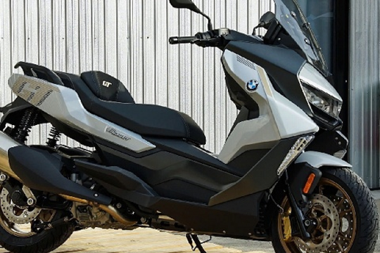 BMW C 400 GT ra mắt Việt Nam: Maxi-scooter cao cấp giá 319 triệu đồng, 'so găng' Honda SH350i và Yamaha Xmax