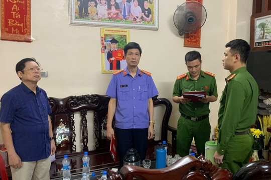 Khởi tố Chủ tịch HĐQT Phùng Quang Nghênh