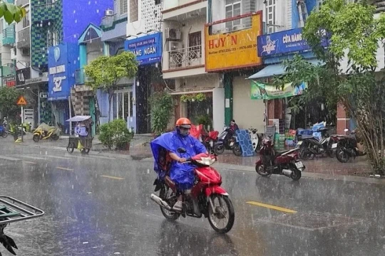 Mưa dông ở TPHCM diễn biến phức tạp