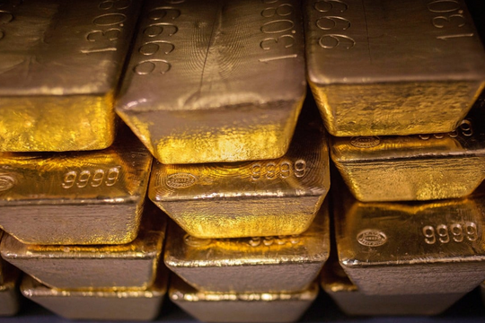 Quốc gia giáp Việt Nam gom vàng số lượng lớn, chuyện gì xảy ra?