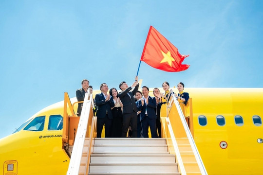 Vietravel Airlines của Chủ tịch Đỗ Vinh Quang đăng tuyển vị trí lương hơn 300 triệu đồng/tháng, kèm ưu đãi mua nhà và vay vốn độc quyền từ SHB