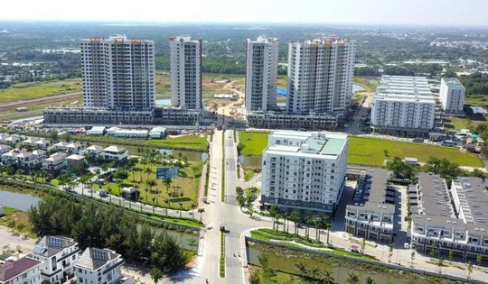 Bất động sản TP. HCM: Chung cư dẫn dắt, phân khúc hạng sang 'leo thang' giá kỷ lục