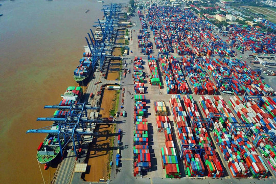 Thành phố duy nhất của Việt Nam sở hữu 2 cảng biển lọt top 30 'bận rộn nhất thế giới'