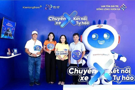 Kỷ niệm 30 năm KienlongBank: 'Chuyến xe X' khởi động hành trình 'Kết nối tự hào'
