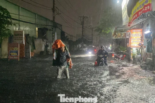 TPHCM nhiều mưa trong những ngày cuối tuần