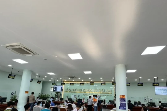 Hơn 200 cán bộ Văn phòng đăng ký đất đai TPHCM xuống xã hỗ trợ thủ tục đất đai