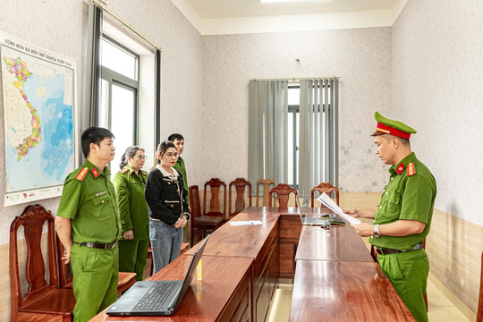 Khởi tố, tạm giam ‘thẩm phán’ Lâm Thị Hương