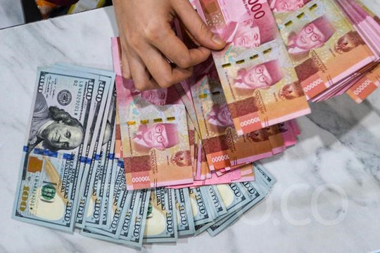 Bơm gần 320.000 tỷ đồng vào 5 ‘ông lớn’ ngân hàng, nền kinh tế số 1 Đông Nam Á toan tính gì?