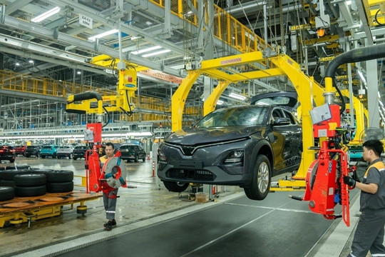 Vingroup (VIC) đầu tư hơn 21.000 tỷ đồng xây 'cứ điểm' công nghiệp phụ trợ xe điện tại Hà Tĩnh