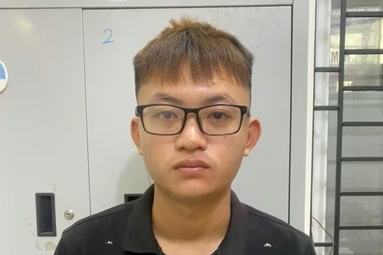 Đối tượng truy nã đặc biệt nguy hiểm Bùi Quang Phan ra đầu thú