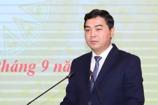 Thủ tướng phê chuẩn Chủ tịch UBND hai tỉnh Khánh Hòa và Thanh Hóa