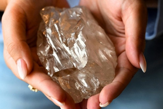 Định giá viên kim cương lớn thứ 2 thế giới