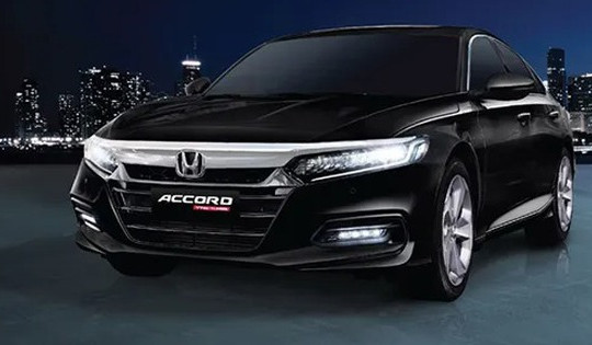 Mazda6 rời sân, mẫu xe 'tay đấm chủ lực' của Honda đứng trước ngã rẽ sinh - tử tại Việt Nam