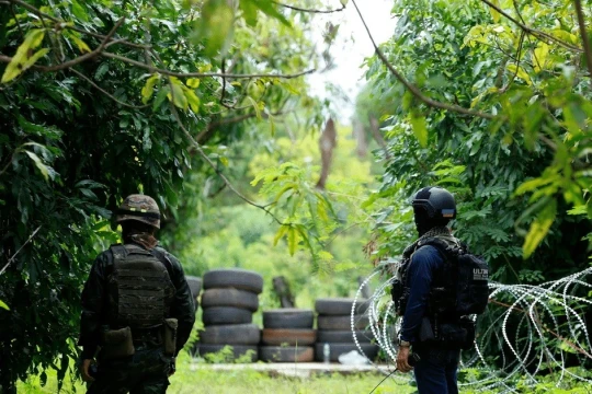 Tiếng súng lại vang lên trên biên giới Thái Lan - Campuchia sau thỏa thuận ngừng bắn