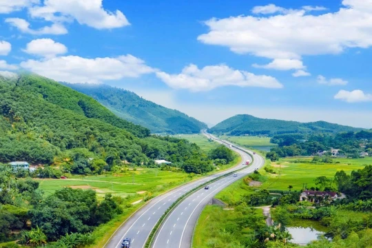 Hơn 7.600 tỷ đồng xóa 'nút thắt cổ chai' trên cao tốc Nội Bài - Lào Cai