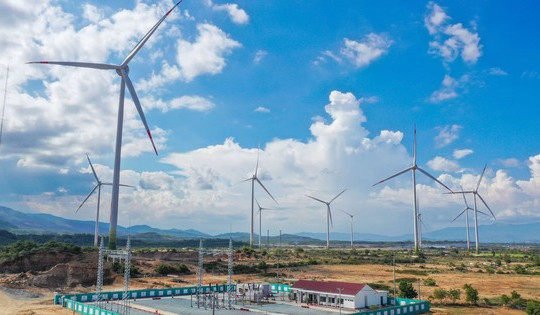 Tỉnh sở hữu 130km đường bờ biển khởi công 4 dự án nhà máy điện gió, quy mô hơn 11.000 tỷ