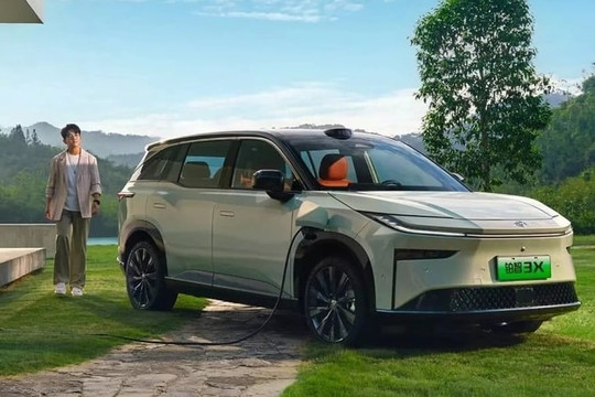 Từng ‘chậm chân’ trong cuộc chơi xe điện, Toyota nay từng ‘quân bài chủ lực’ với giá 387 triệu: Hiện đại vượt phân khúc, đối thủ ‘lo ngay ngáy’