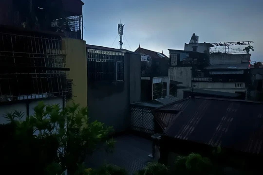 Hà Nội ngập úng, người dân bị cắt điện hơn 5 tiếng