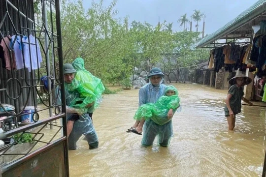 Hà Nội: Báo động lũ cấp 3 sông Bùi, mực nước tiếp tục dâng
