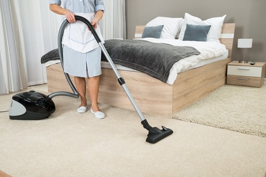 Giúp việc nơi này nhận lương tối thiểu 20 triệu/tháng, thêm phụ cấp nhưng vẫn 'chưa đủ sống'