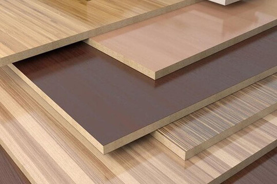 Lượng nhập khẩu tăng 52%, một mặt hàng gỗ Thái Lan và Trung Quốc bị Bộ Công Thương siết chặt điều tra