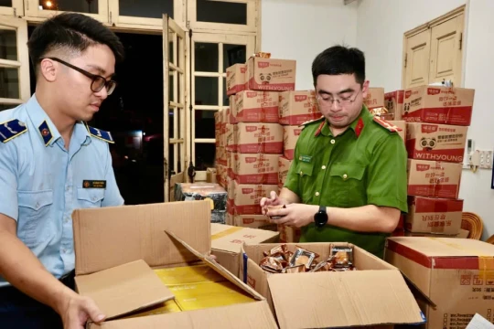 Hà Nội phát hiện gần 4.000 chiếc bánh trung thu nhập lậu