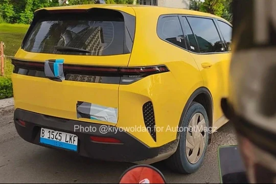 VinFast Limo Green bất ngờ xuất ngoại: Đến công xưởng xe lớn của khu vực, loạt xe 7 chỗ Nhật 'thở gấp'?