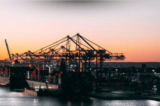 Đồng minh Mỹ muốn chi 1,2 tỷ USD xây cảng biển ngay sát Iran, chỉ cách ‘căn cứ’ của Trung Quốc hơn 100km