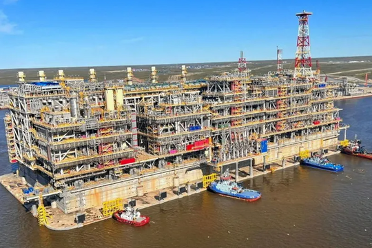 Lộ diện quốc gia châu Á âm thầm tiếp nhận 'vàng lỏng' của Nga, 16 lô hàng đã cập cảng