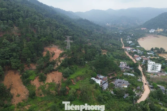Hà Nội: Nguy cơ sạt lở khu vực hồ Đồng Đò