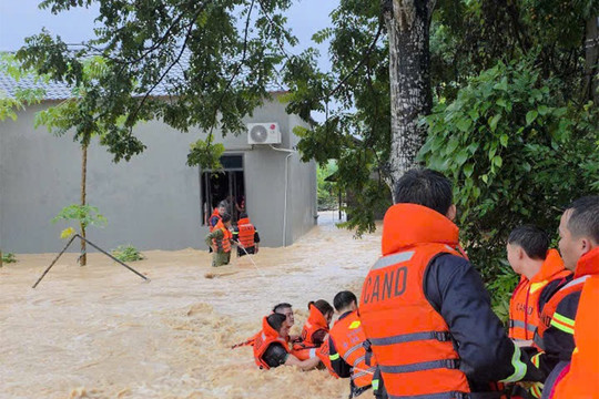 Cảnh báo lũ lớn kỷ lục