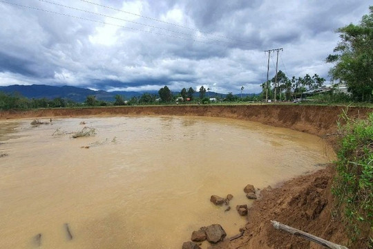 Đà Nẵng công bố tình trạng khẩn cấp