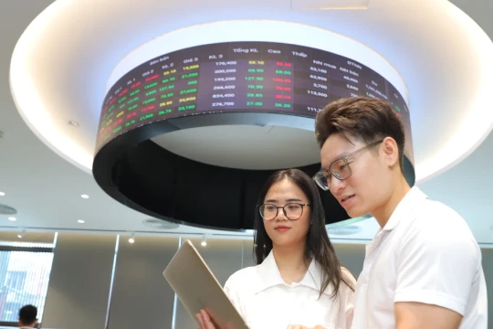 Nóng: Thị trường chứng khoán Việt Nam chính thức được nâng hạng