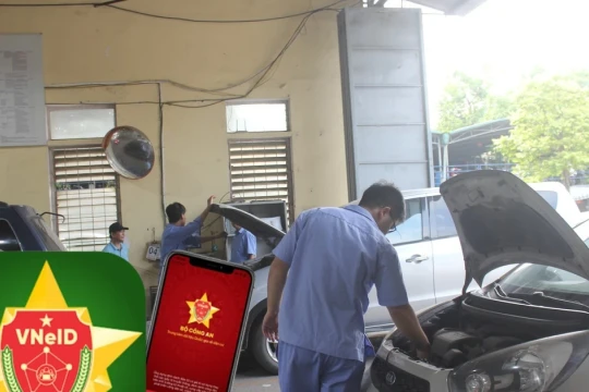 Đề xuất dùng VNeID khi đăng kiểm xe