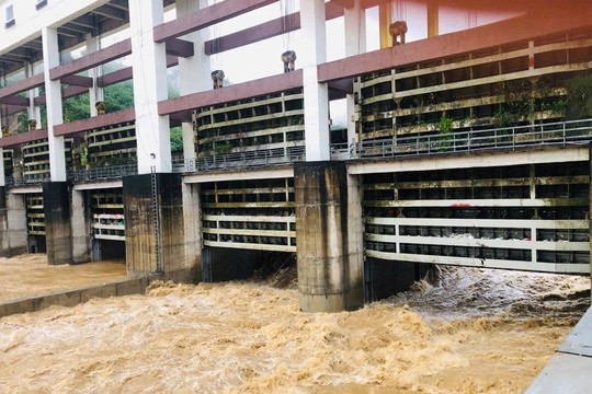 2 nhà máy thủy điện trên sông Lô đồng loạt làm một việc quan trọng