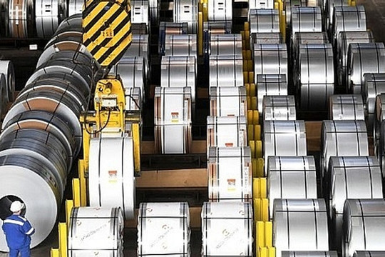 Việt Nam có thể áp thuế thép khổ rộng Trung Quốc vào quý I/2026, Hòa Phát, Formosa hưởng lợi lớn